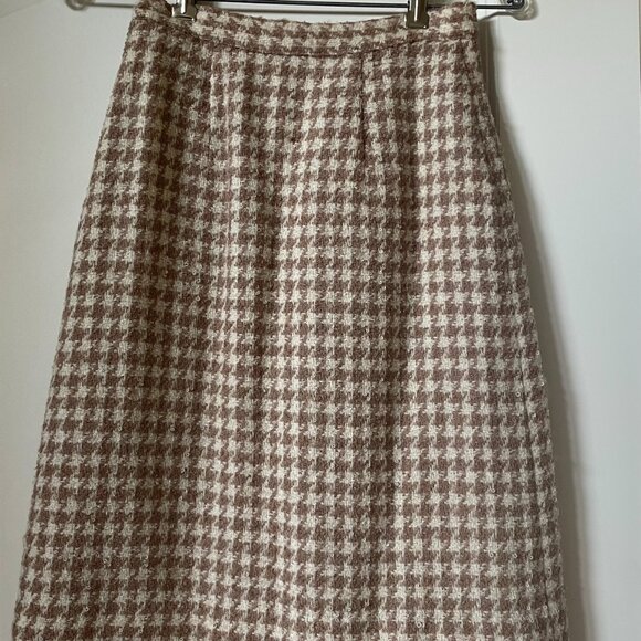 Bonwit Teller Skirt and Jacket set - Picture 4 of 5